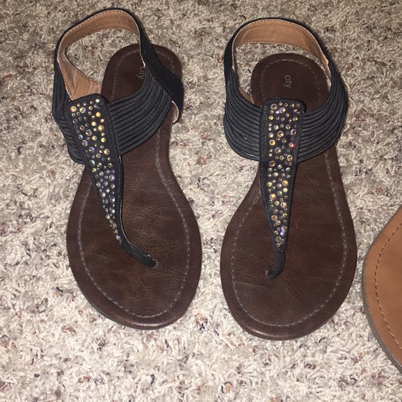 Sandal Bundle🖤🖤🖤 - Picture 2 of 6